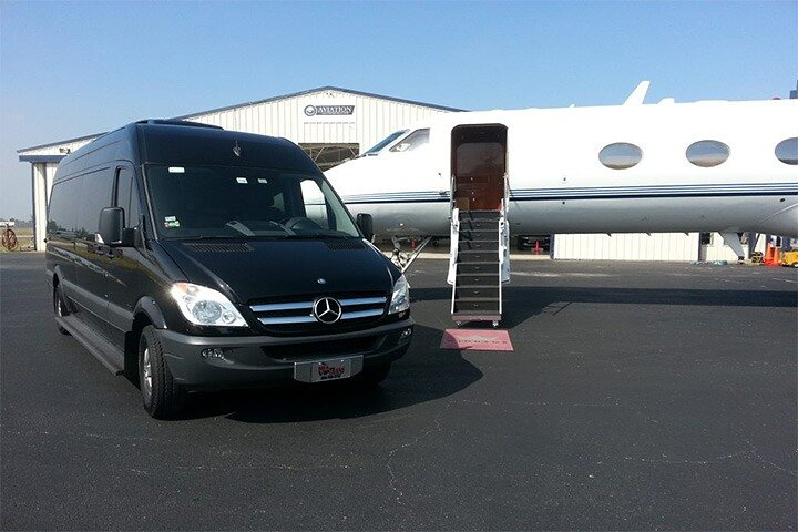 Private Transfer from Tampa Airport to Land O' Lakes Florida - Photo 1 of 2